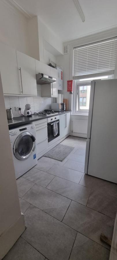 Cricklewood Broadway Guest Home Londra Dış mekan fotoğraf