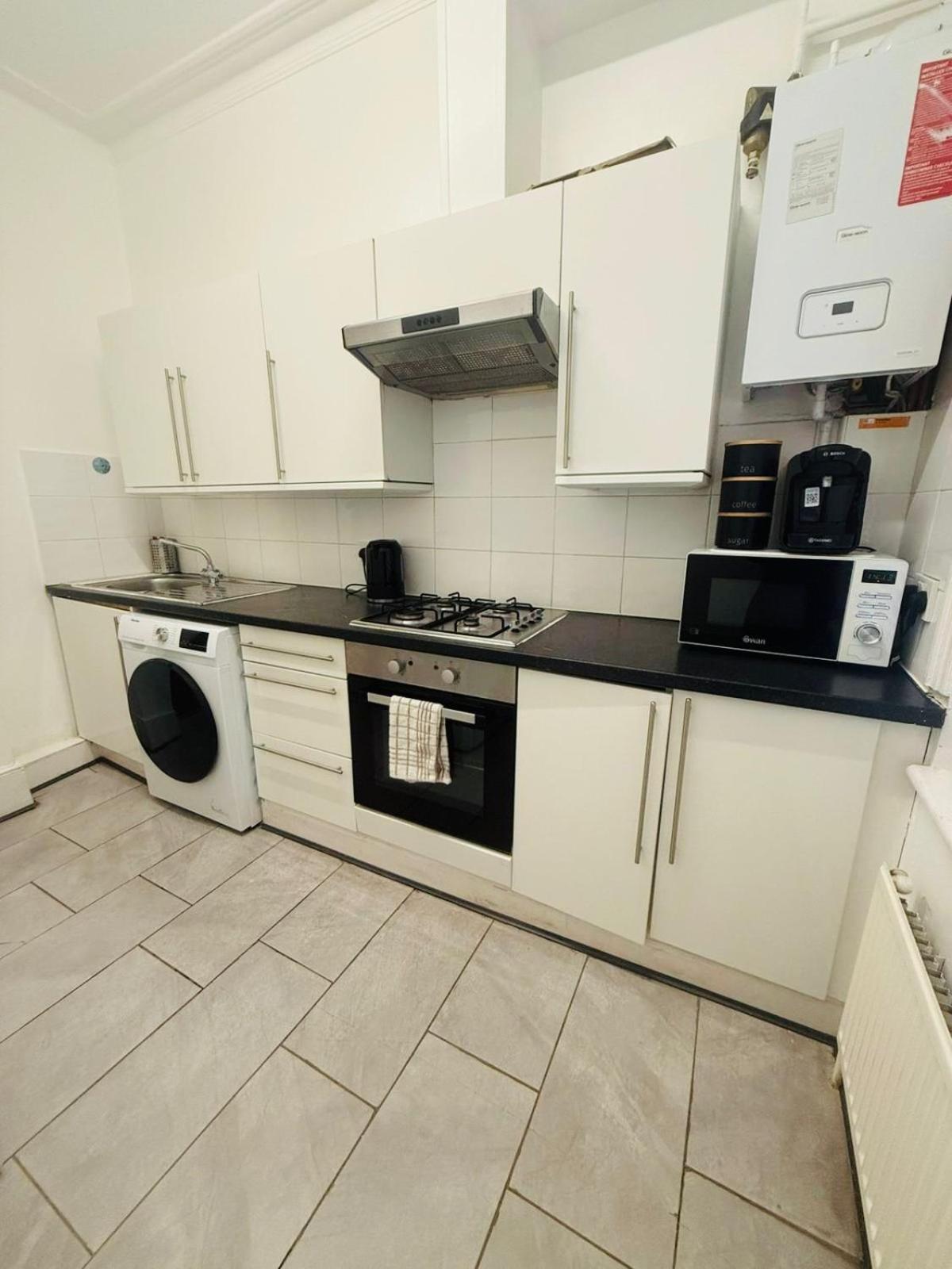 Cricklewood Broadway Guest Home Londra Oda fotoğraf
