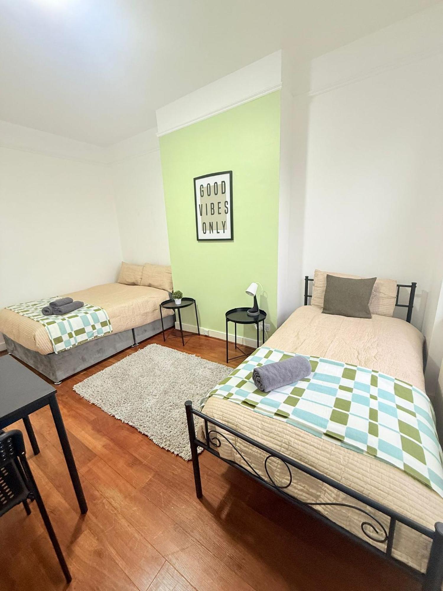 Cricklewood Broadway Guest Home Londra Dış mekan fotoğraf