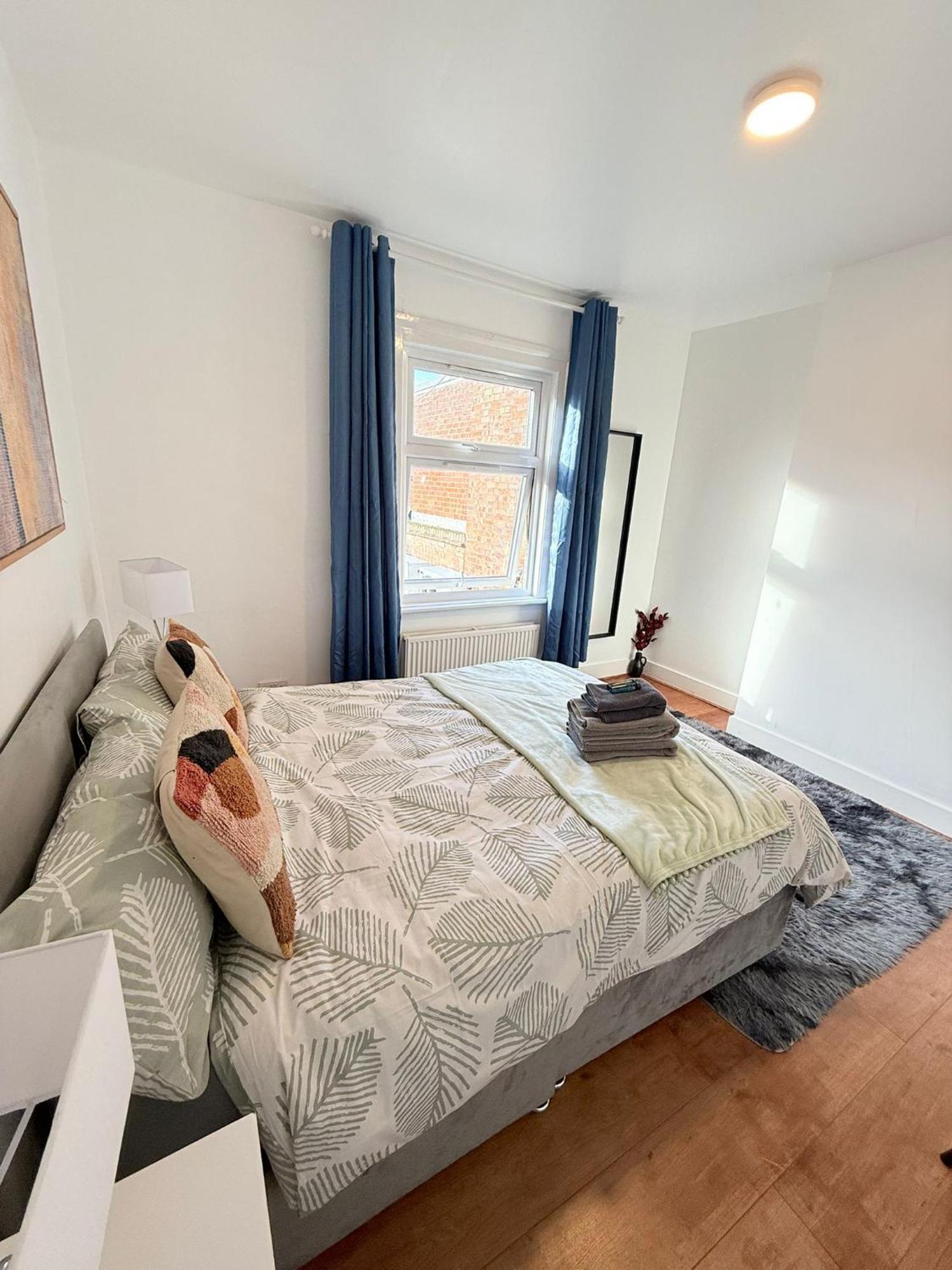 Cricklewood Broadway Guest Home Londra Dış mekan fotoğraf