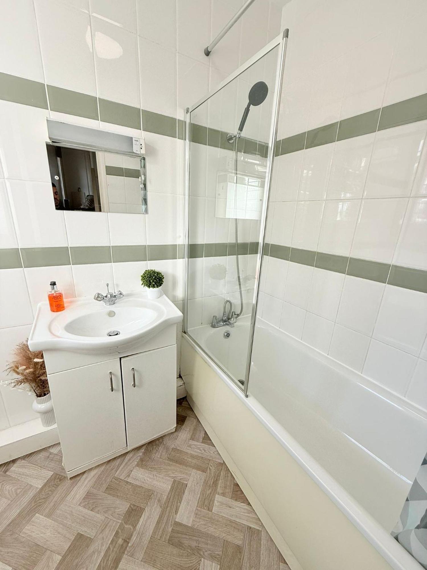 Cricklewood Broadway Guest Home Londra Dış mekan fotoğraf