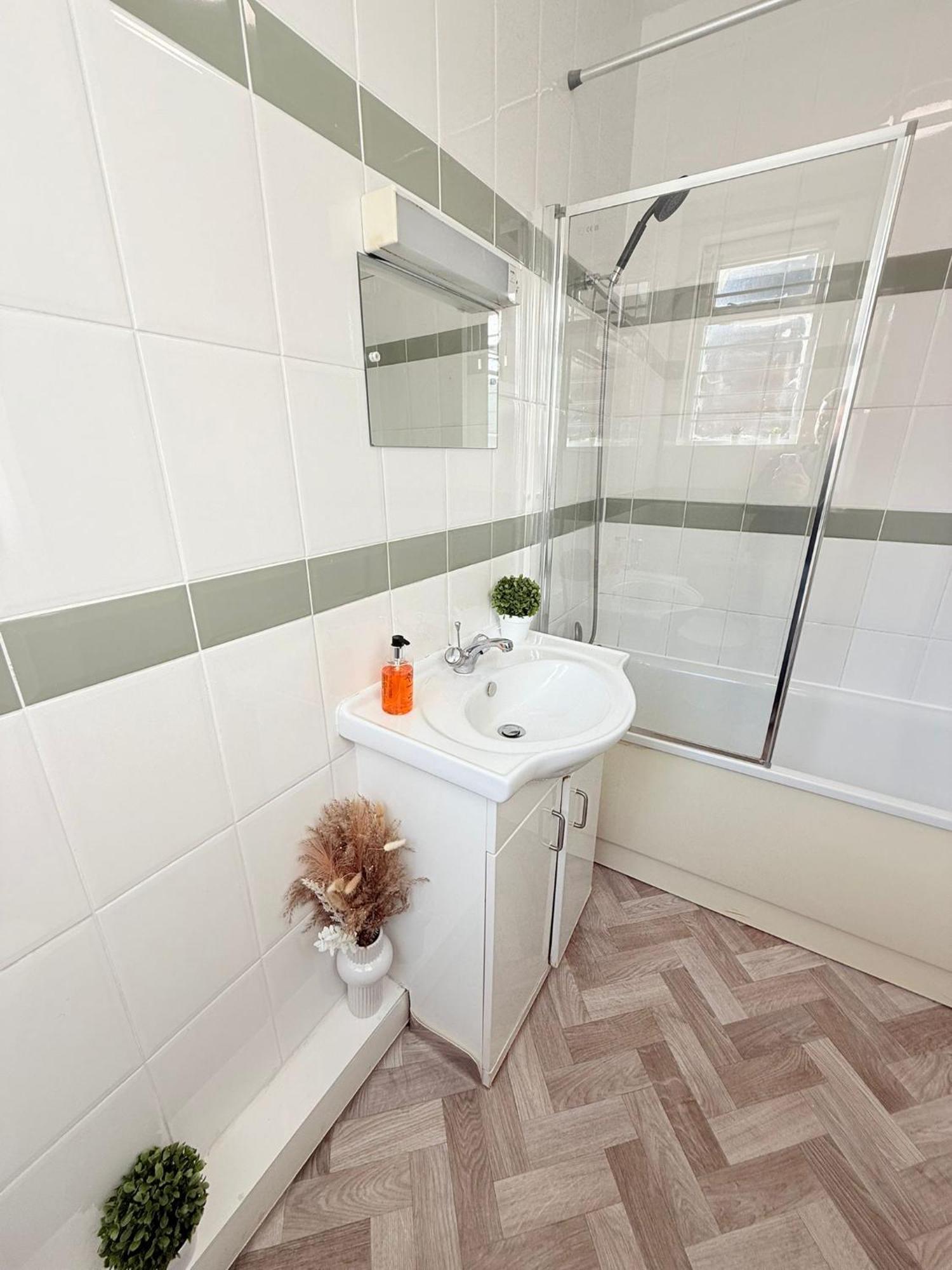 Cricklewood Broadway Guest Home Londra Dış mekan fotoğraf